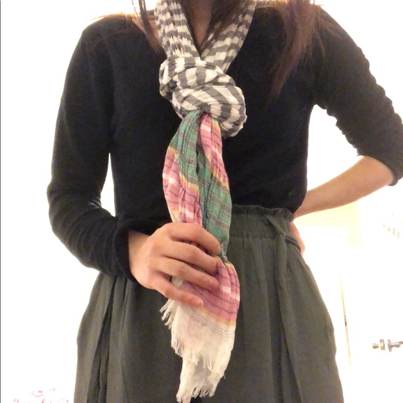Fashion Scarves Duo - Picture 2 of 4
